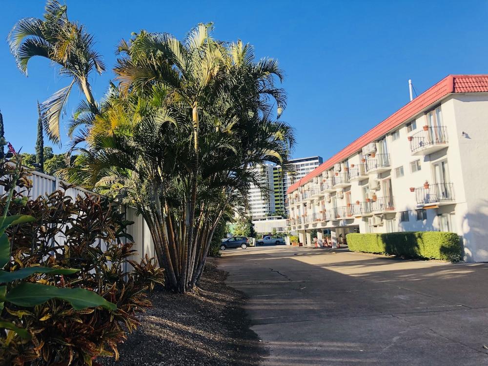 Hamilton Brisbane Airport Hotel Buitenkant foto